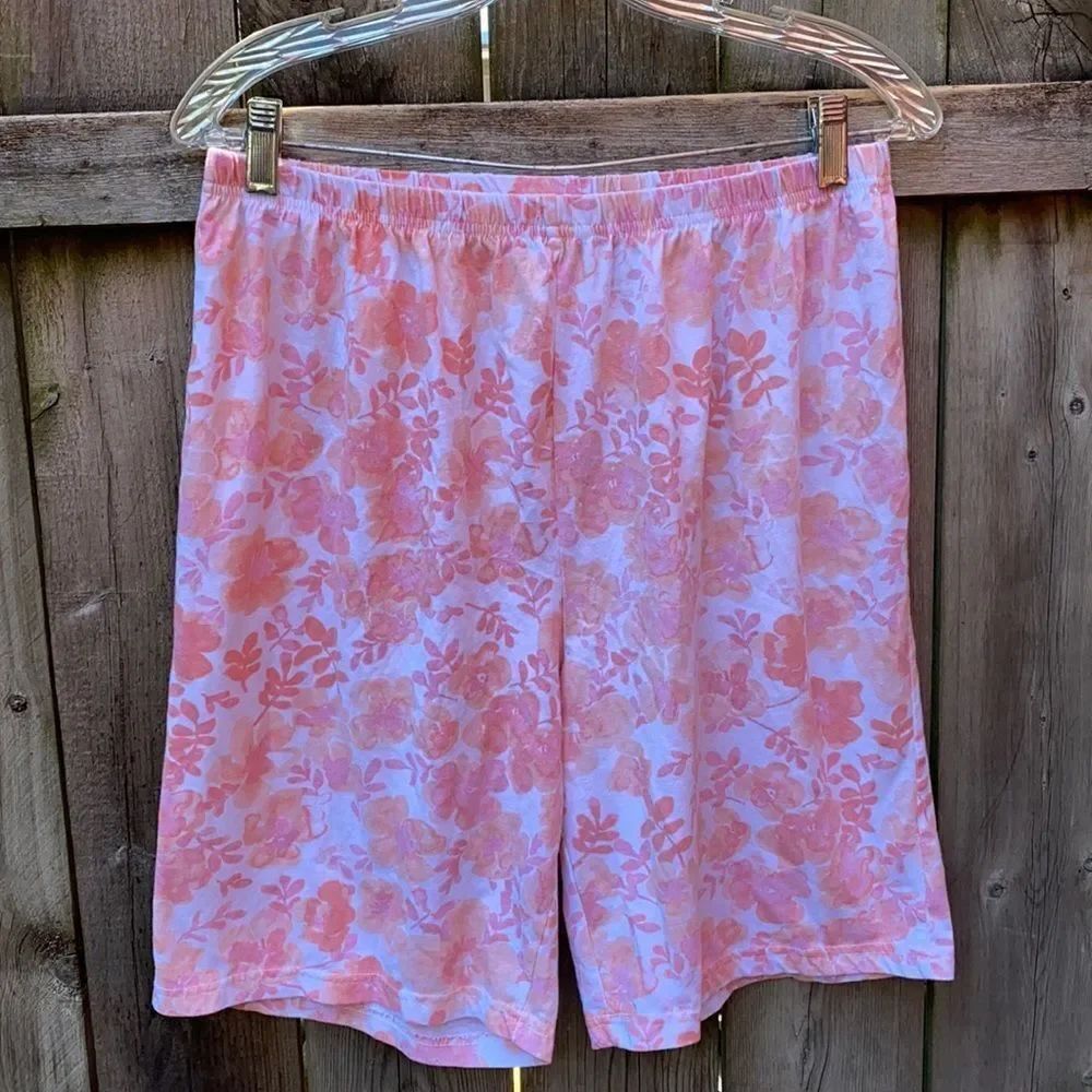 Anthony Richards floral shorts sz. L